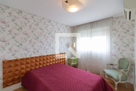 Apartamento à venda com 299m², 4 quartos e 5 vagasQuarto 2 - Suíte