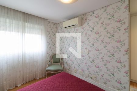 Apartamento à venda com 299m², 4 quartos e 5 vagasQuarto 2 - Suíte