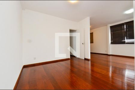 Sala de apartamento para alugar com 2 quartos, 120m² em Santo Antônio, Belo Horizonte