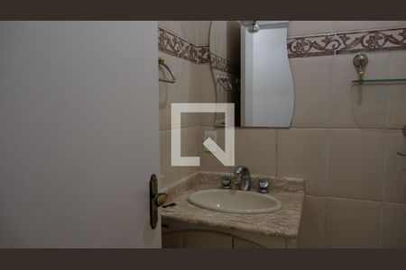 Banheiro de casa à venda com 3 quartos, 161m² em Vila Vianelo, Jundiaí