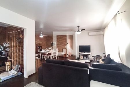 Casa à venda com 3 quartos, 200m² em Pinheiro, São Leopoldo