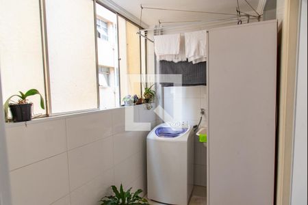 Apartamento à venda com 70m², 2 quartos e 1 vagaÁrea de serviço