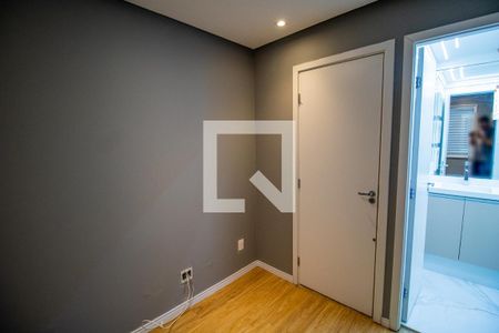 Suite de apartamento para alugar com 3 quartos, 59m² em Parque Edu Chaves, São Paulo
