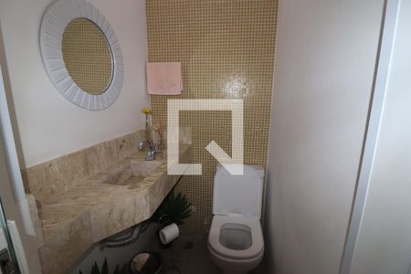 Casa à venda com 1000m², 6 quartos e 6 vagasLavabo