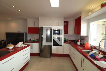 Casa à venda com 1000m², 6 quartos e 6 vagasCozinha