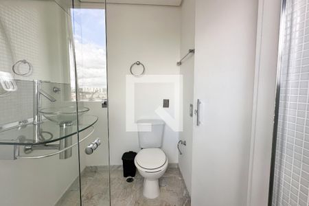 Apartamento para alugar com 70m², 2 quartos e 1 vaga Apartamento para alugar com 70m², 2 quartos e 1 vagaBanheiro do Quarto 2