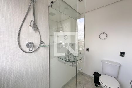 Apartamento para alugar com 70m², 2 quartos e 1 vaga Apartamento para alugar com 70m², 2 quartos e 1 vagaBanheiro do Quarto 2