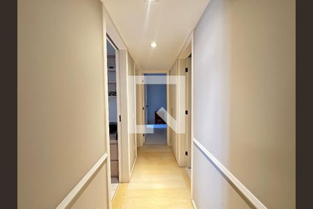 Corredor de apartamento à venda com 3 quartos, 70m² em Funcionários, Belo Horizonte