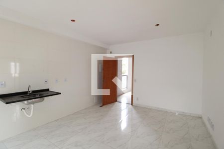 Sala/Cozinha e área de serviço de apartamento à venda com 2 quartos, 50m² em Vila Ré, São Paulo