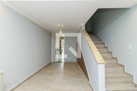 Sala de casa para alugar com 3 quartos, 120m² em Jardim Monte Azul, São Paulo