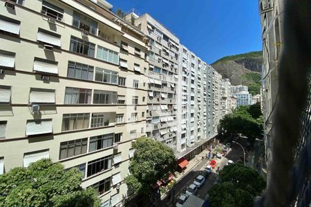 Vista - Sala  de apartamento à venda com 4 quartos, 160m² em Copacabana, Rio de Janeiro