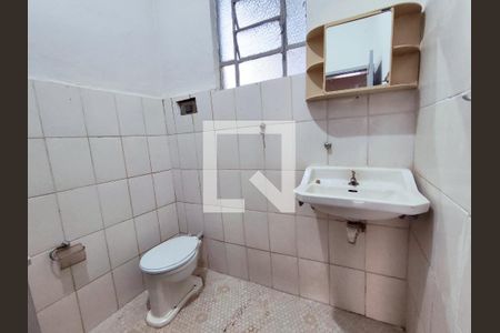 Casa para alugar com 60m², 2 quartos e sem vagaBanheiro Social