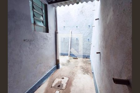 Casa para alugar com 60m², 2 quartos e sem vagaQuintal