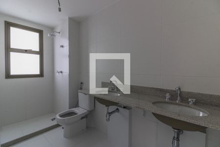 Apartamento à venda com 153m², 4 quartos e 2 vagasSuíte 1 - Banheiro