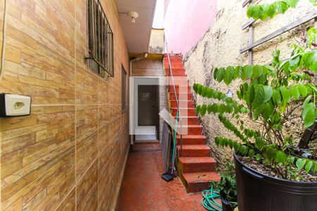 Casa à venda com 100m², 2 quartos e 2 vagasQuintal