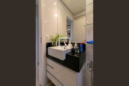 Apartamento à venda com 60m², 2 quartos e 2 vagas Apartamento à venda com 60m², 2 quartos e 2 vagasBanheiro Social
