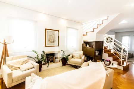 Sala de casa de condomínio para alugar com 4 quartos, 540m² em Parque dos Principes, São Paulo