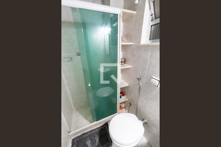 Banheiro de kitnet/studio para alugar com 1 quarto, 26m² em Centro, Niterói