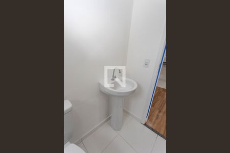 Apartamento para alugar com 45m², 2 quartos e 1 vaga Apartamento para alugar com 45m², 2 quartos e 1 vagaBanheiro