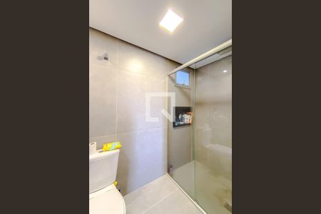 Apartamento à venda com 57m², 2 quartos e 2 vagasBanheiro Social