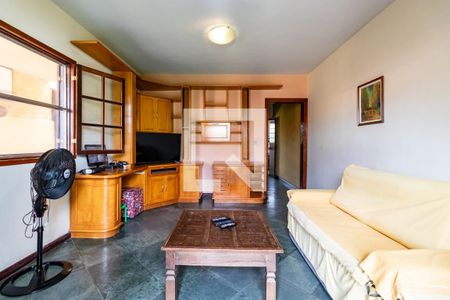 Sala de casa à venda com 3 quartos, 180m² em Serra Grande, Niterói