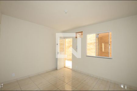 Sala /Quarto de apartamento para alugar com 1 quarto, 25m² em Cordovil, Rio de Janeiro