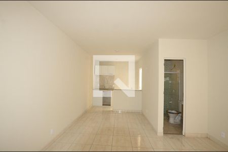 Sala /Quarto de apartamento para alugar com 1 quarto, 25m² em Cordovil, Rio de Janeiro