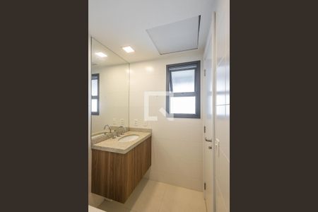 Apartamento à venda com 120m², 2 quartos e 1 vagaBanheiro da Suíte 1