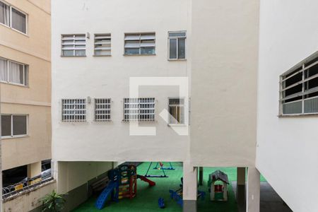Vista de apartamento à venda com 2 quartos, 60m² em Grajau, Rio de Janeiro