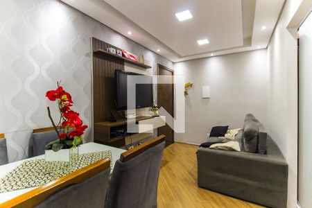 Sala de apartamento à venda com 3 quartos, 56m² em Itaquera, São Paulo