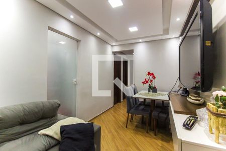 Sala de apartamento à venda com 3 quartos, 56m² em Itaquera, São Paulo