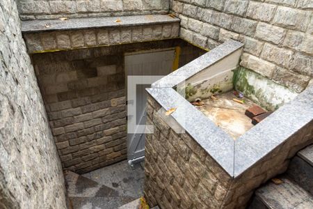 Casa para alugar com 420m², 4 quartos e 3 vagasEntrada