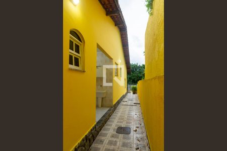 Casa para alugar com 420m², 4 quartos e 3 vagasCorredor externo