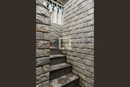 Casa para alugar com 420m², 4 quartos e 3 vagasEntrada