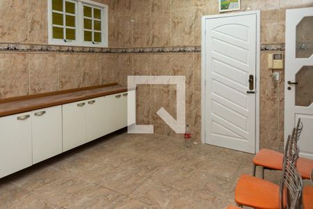 Casa para alugar com 420m², 4 quartos e 3 vagasCozinha - Armários