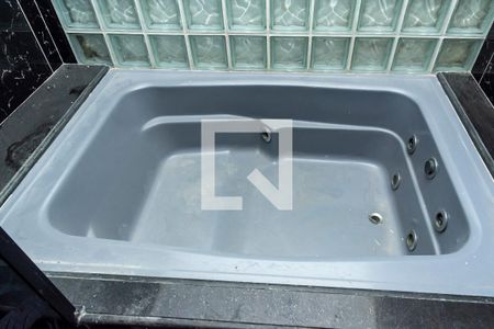 Casa para alugar com 420m², 4 quartos e 3 vagasBanheiro da Suíte