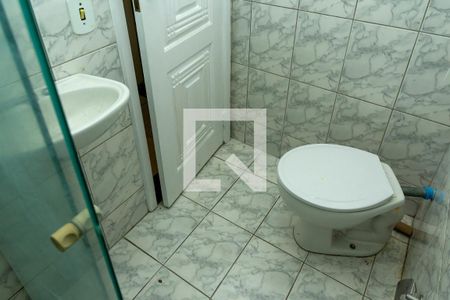 Casa para alugar com 420m², 4 quartos e 3 vagasBanheiro do quarto de serviço