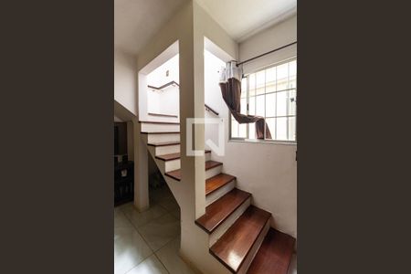 Escada de casa à venda com 3 quartos, 270m² em São João Climaco, São Paulo
