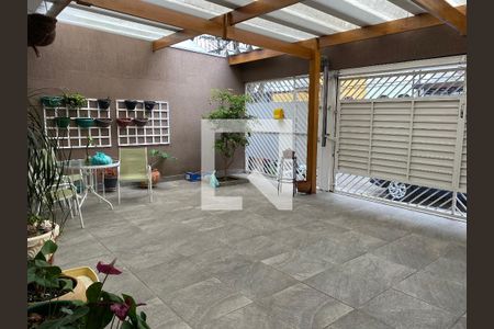 Casa à venda com 174m², 5 quartos e 2 vagas Casa à venda com 174m², 5 quartos e 2 vagasGaragem