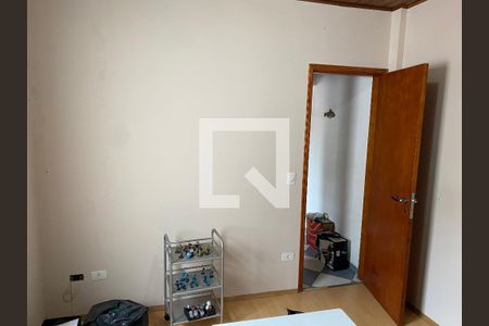 Casa à venda com 174m², 5 quartos e 2 vagas Casa à venda com 174m², 5 quartos e 2 vagasEdícula - Quarto 2