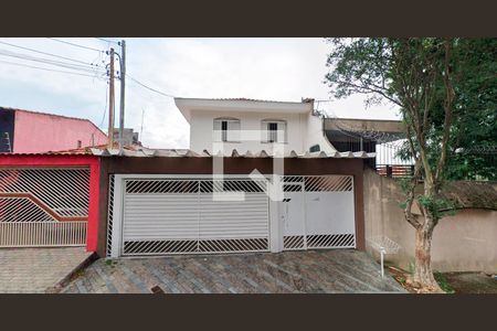 Casa à venda com 174m², 5 quartos e 2 vagas Casa à venda com 174m², 5 quartos e 2 vagasFachada