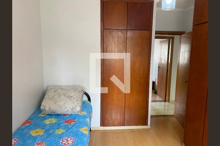 Casa à venda com 174m², 5 quartos e 2 vagas Casa à venda com 174m², 5 quartos e 2 vagasQuarto 2