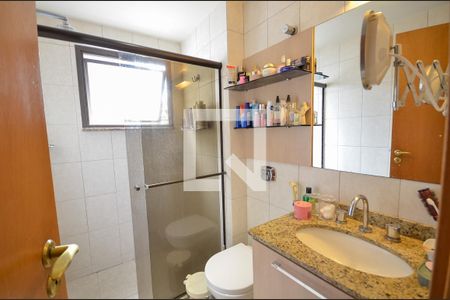 Apartamento à venda com 223m², 6 quartos e 2 vagasBanheiro da Suíte 1