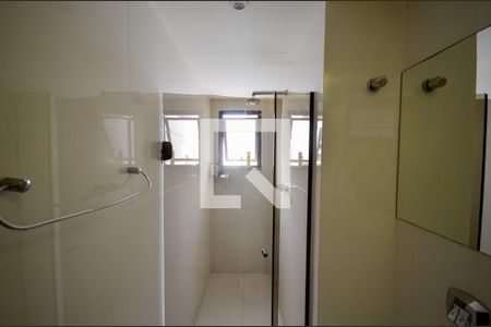 Apartamento à venda com 223m², 6 quartos e 2 vagasBanheiro 1