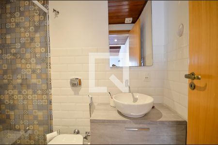 Apartamento à venda com 223m², 6 quartos e 2 vagasBanheiro da Suíte 2