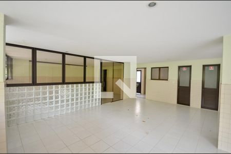 Apartamento à venda com 223m², 6 quartos e 2 vagasÁrea comum - Playground