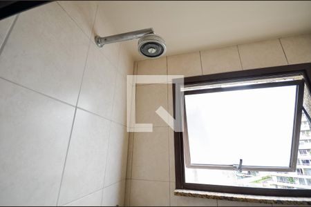 Apartamento à venda com 223m², 6 quartos e 2 vagasBanheiro da Suíte 1