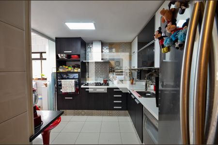 Apartamento à venda com 223m², 6 quartos e 2 vagasCozinha