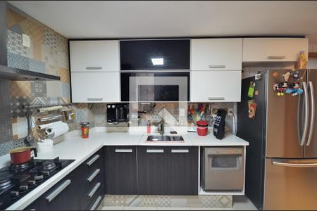 Apartamento à venda com 223m², 6 quartos e 2 vagasCozinha