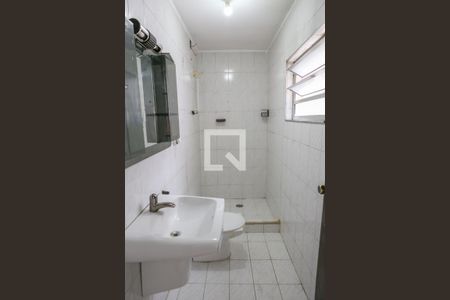 Casa à venda com 150m², 2 quartos e 2 vagasBanheiro da Suíte 2